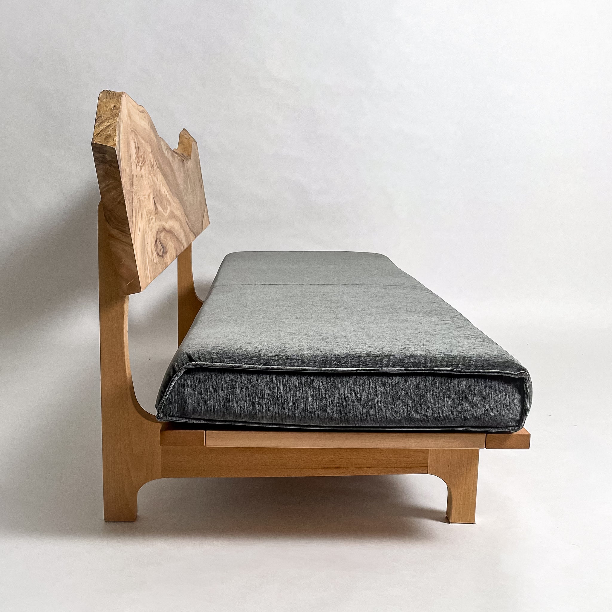 楠 無垢材 一枚板ソファ 3人掛け 真横 クッションなし