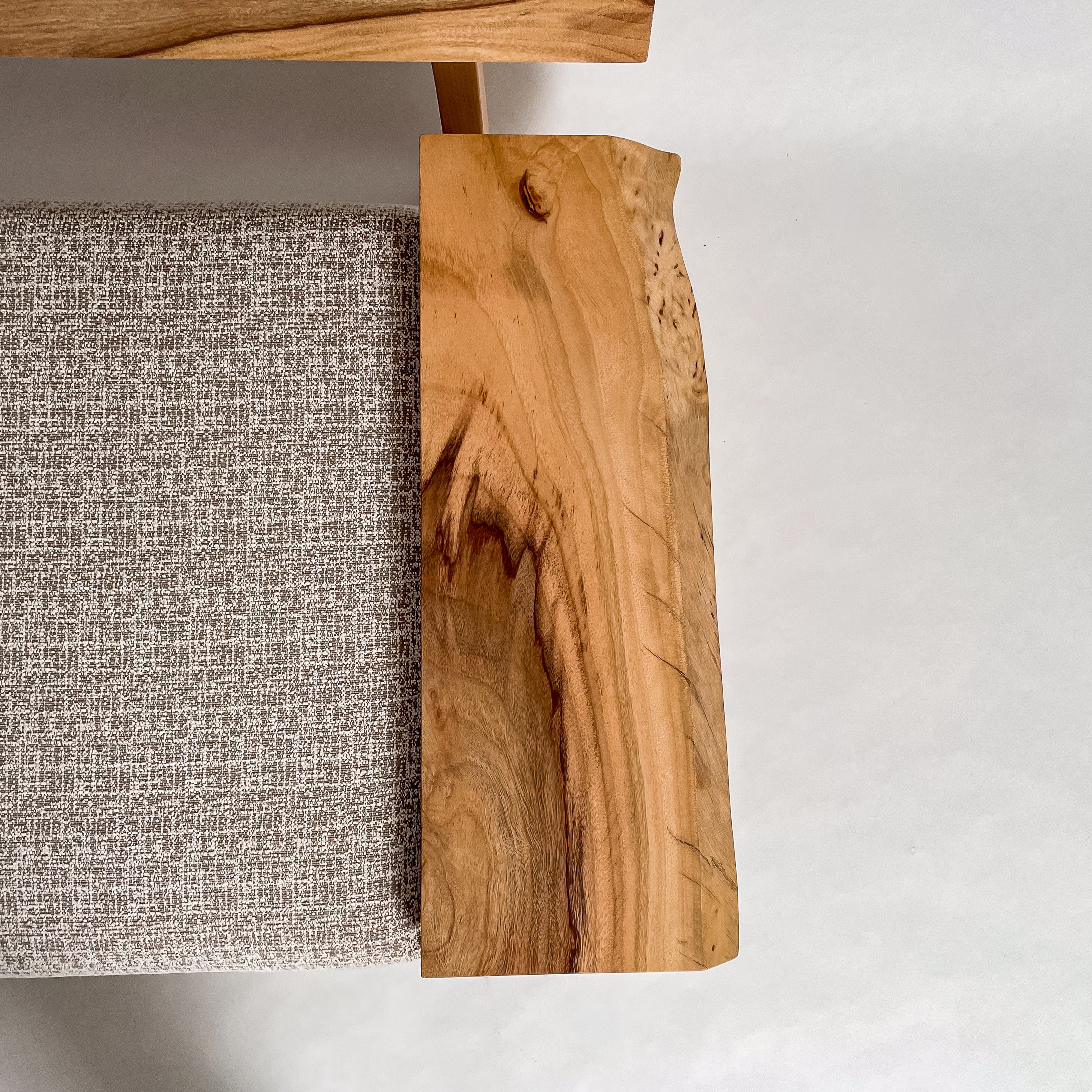 楠 無垢材 一枚板ソファ 2人掛け 右アーム 肘置き 真上