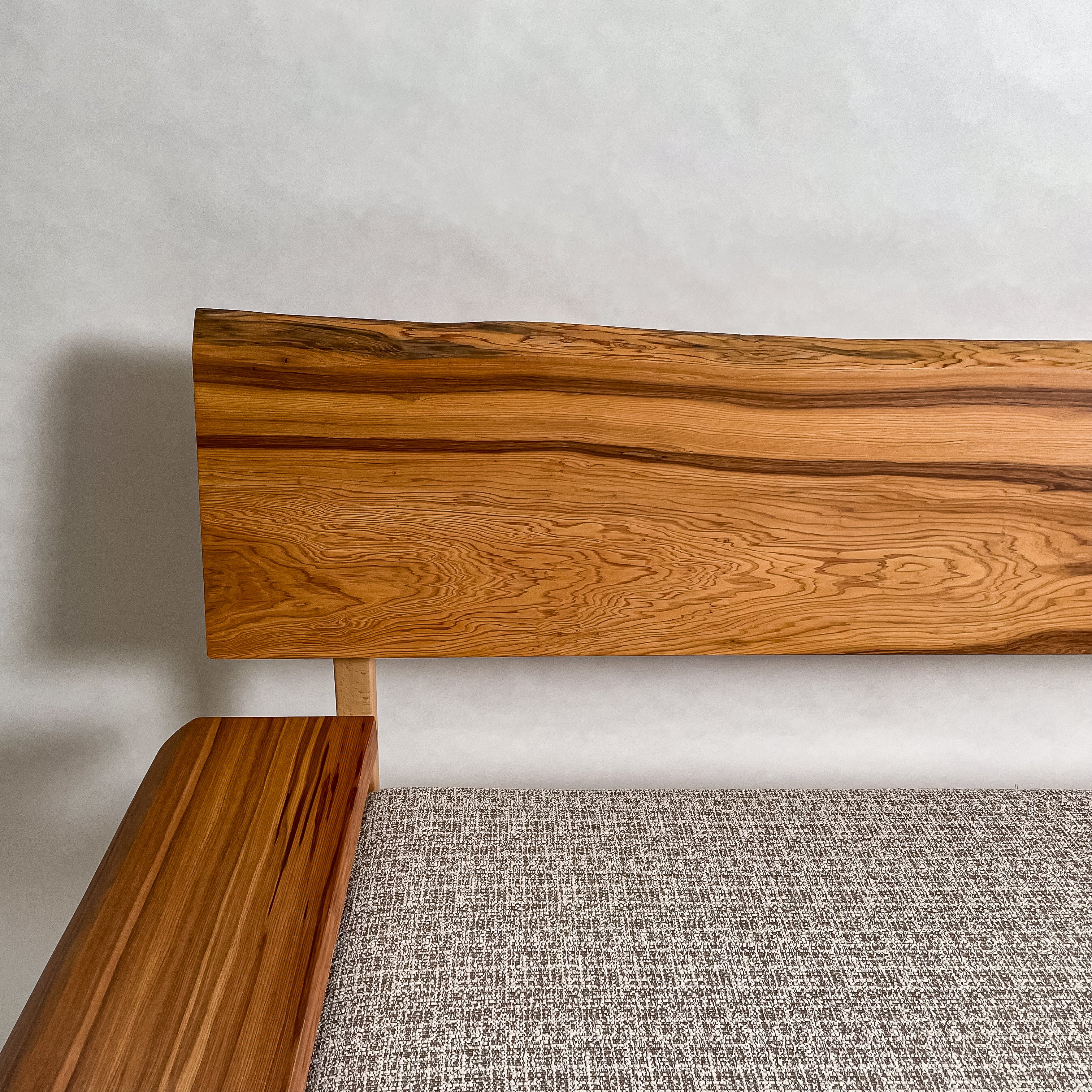 No.2047N　屋久杉（やくすぎ）/天然無垢 一枚板ソファ