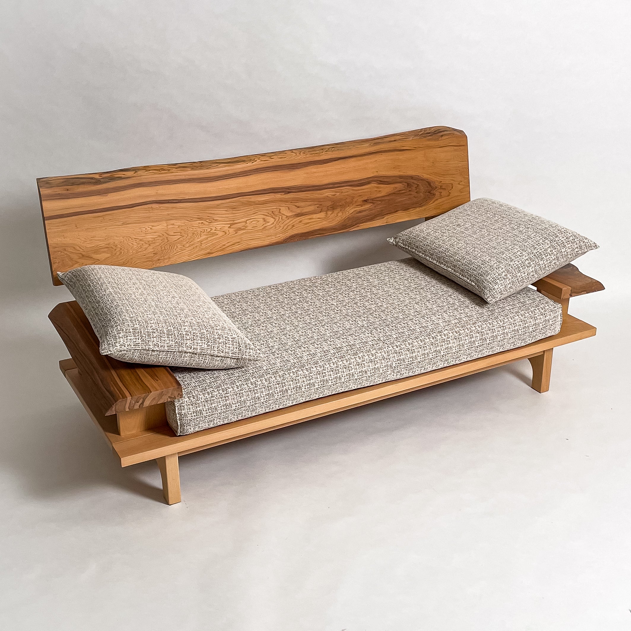 No.2047N　屋久杉（やくすぎ）/天然無垢 一枚板ソファ