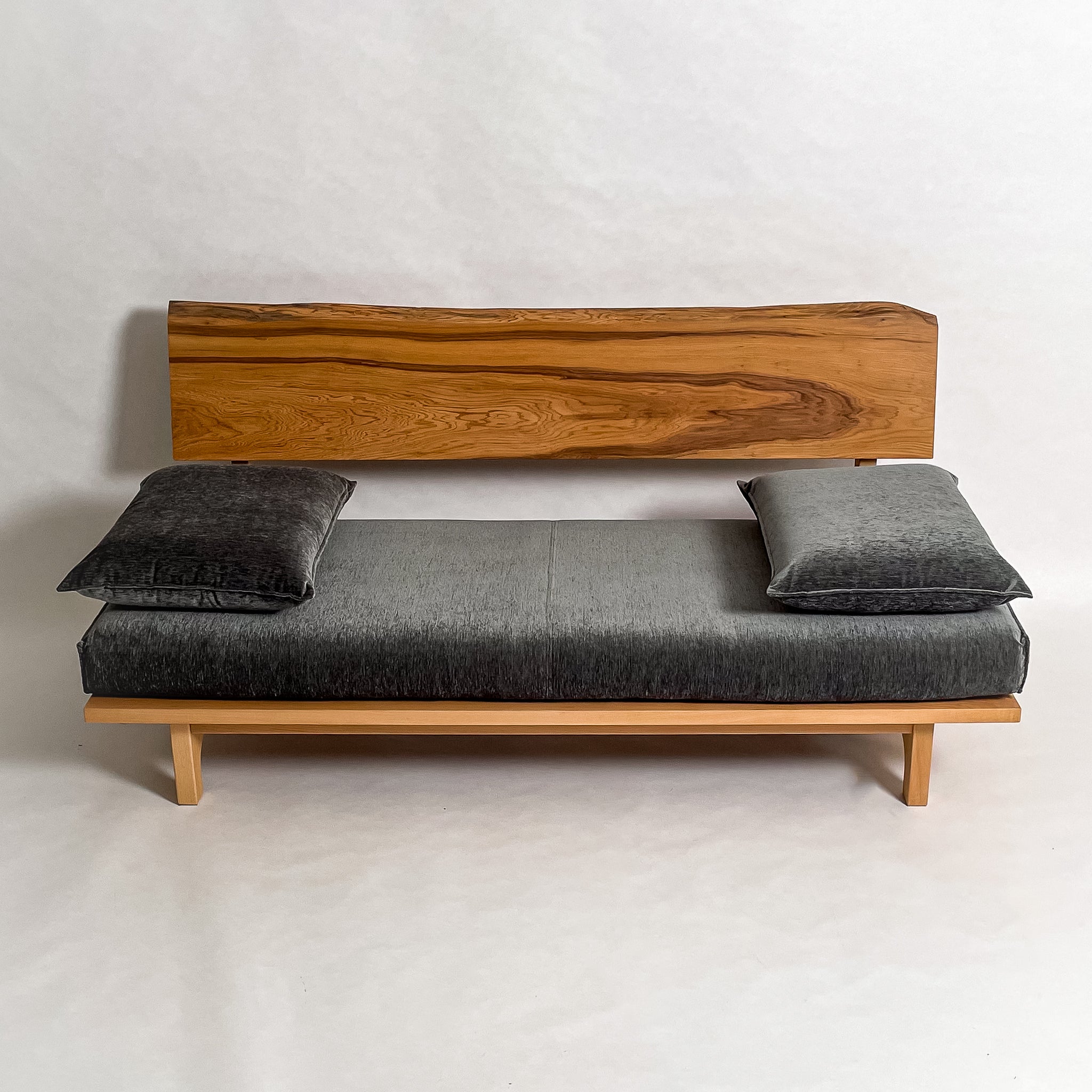 No.2047N3　屋久杉（やくすぎ）/天然無垢 一枚板ソファ