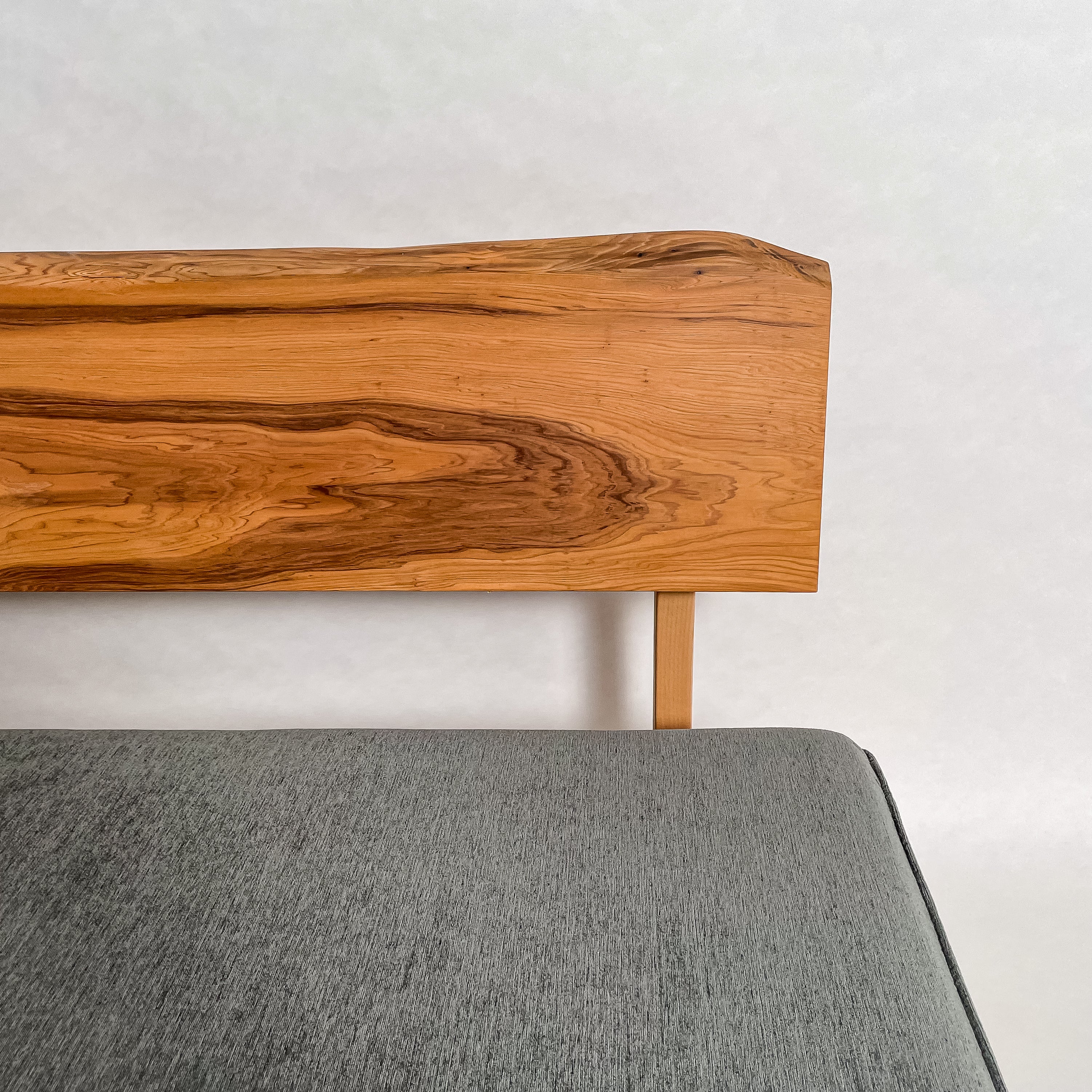 No.2047N3　屋久杉（やくすぎ）/天然無垢 一枚板ソファ