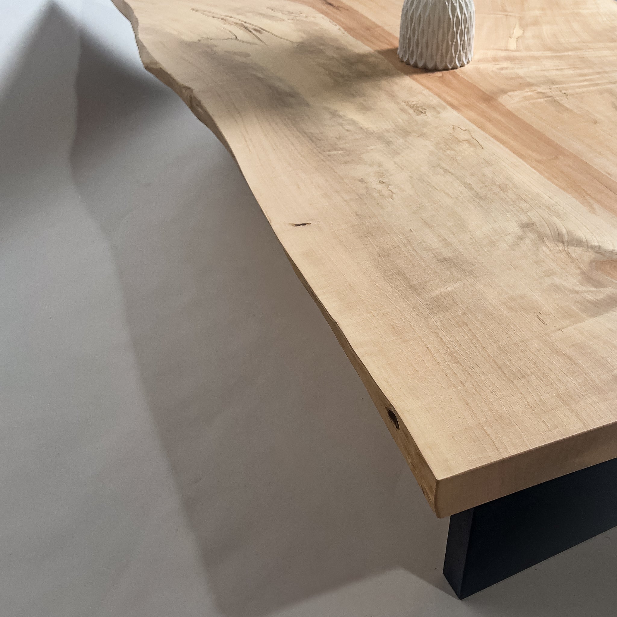 No.2195　栃（とち）/一枚板リビングテーブル