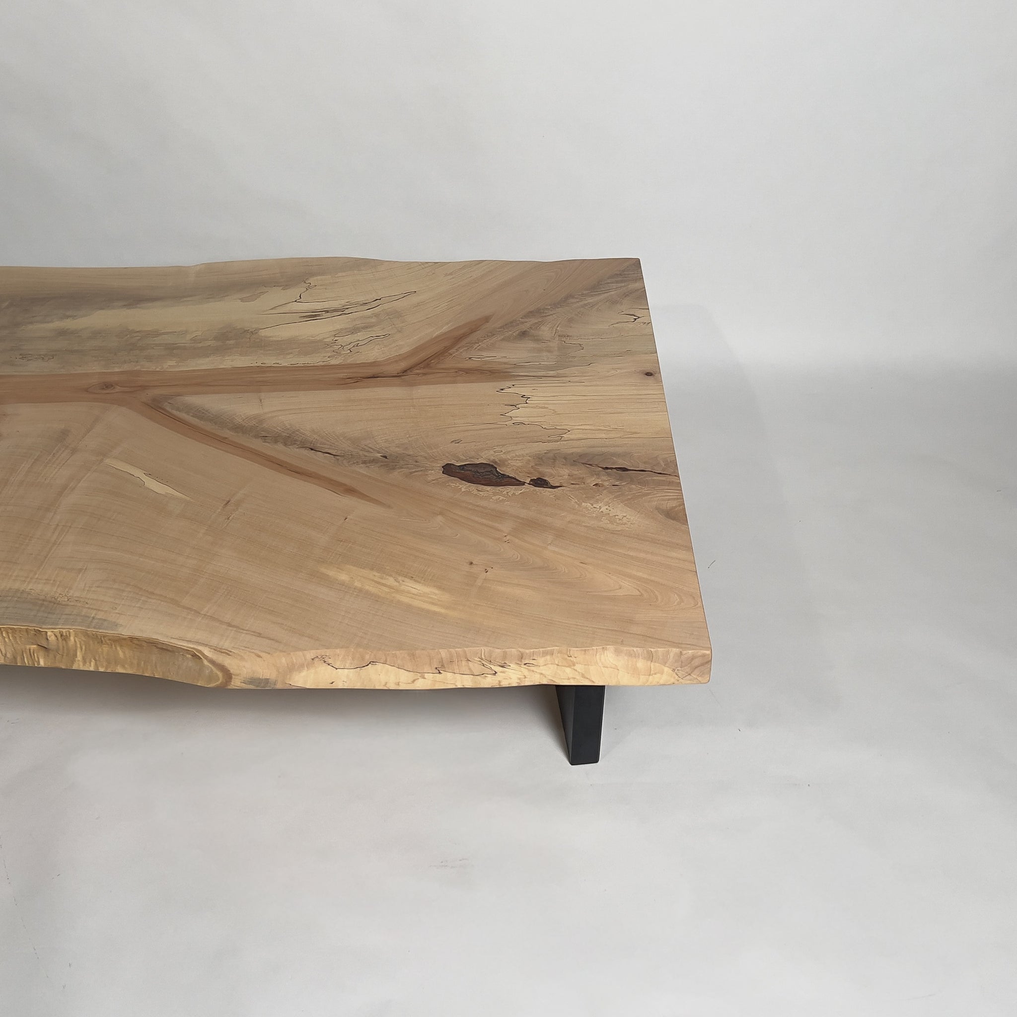 No.2195　栃（とち）/一枚板リビングテーブル