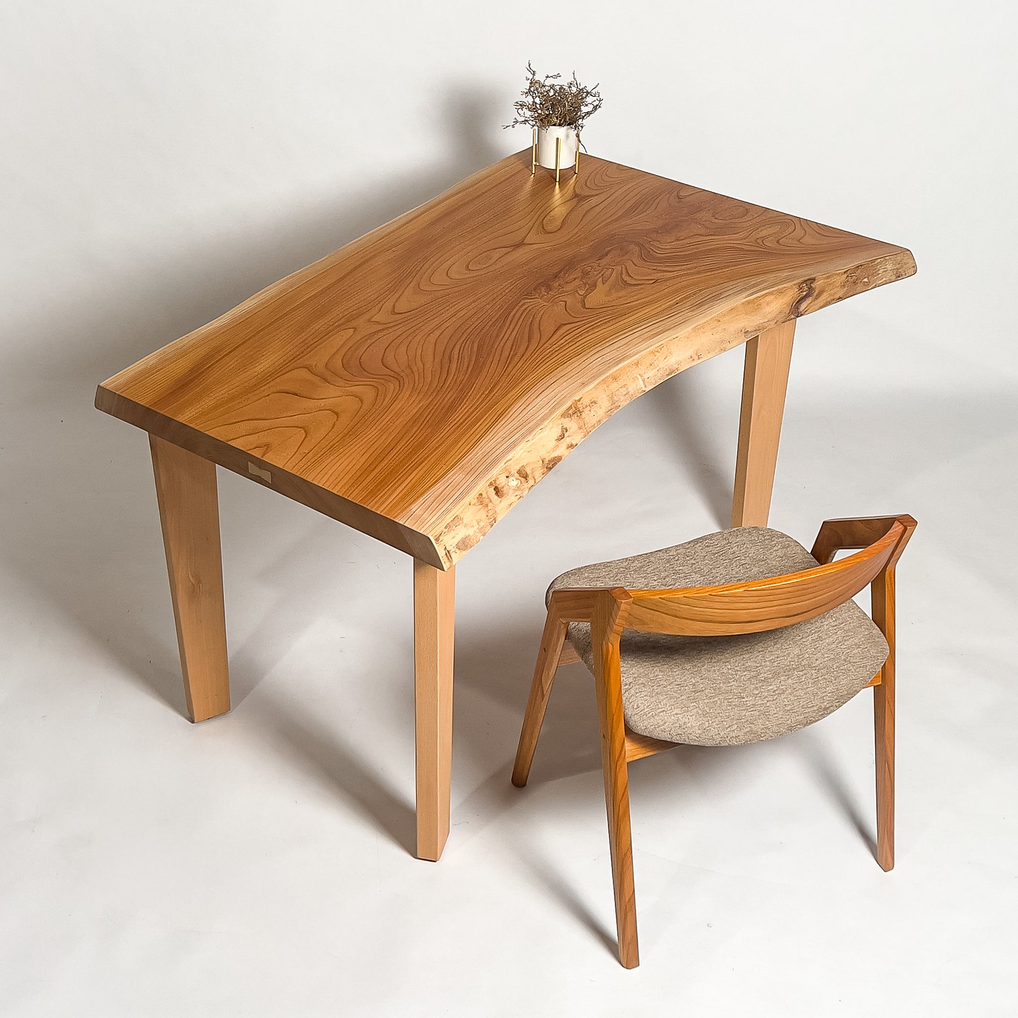 欅一枚板デスク｜鬼童銘木（KIDOMEIMOKU） – 【公式】鬼童銘木