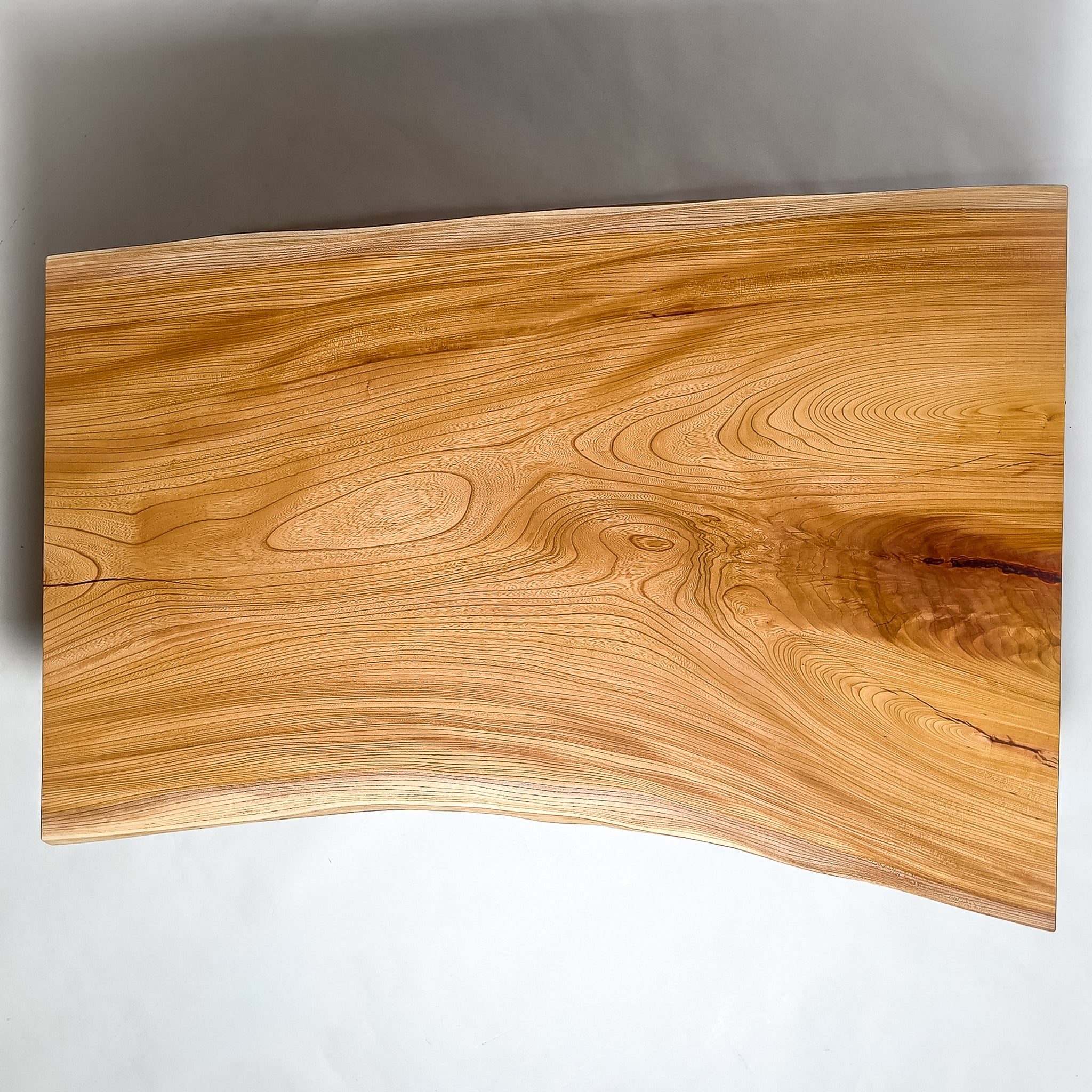 公式】KIDO MEIMOKU（鬼童銘木）｜一枚板テーブル・ソファ専門店