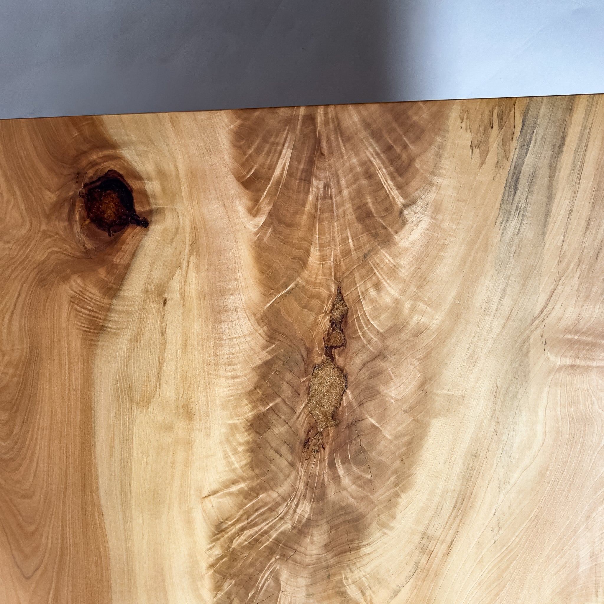 No.2183　栃（とち）/一枚板リビングテーブル