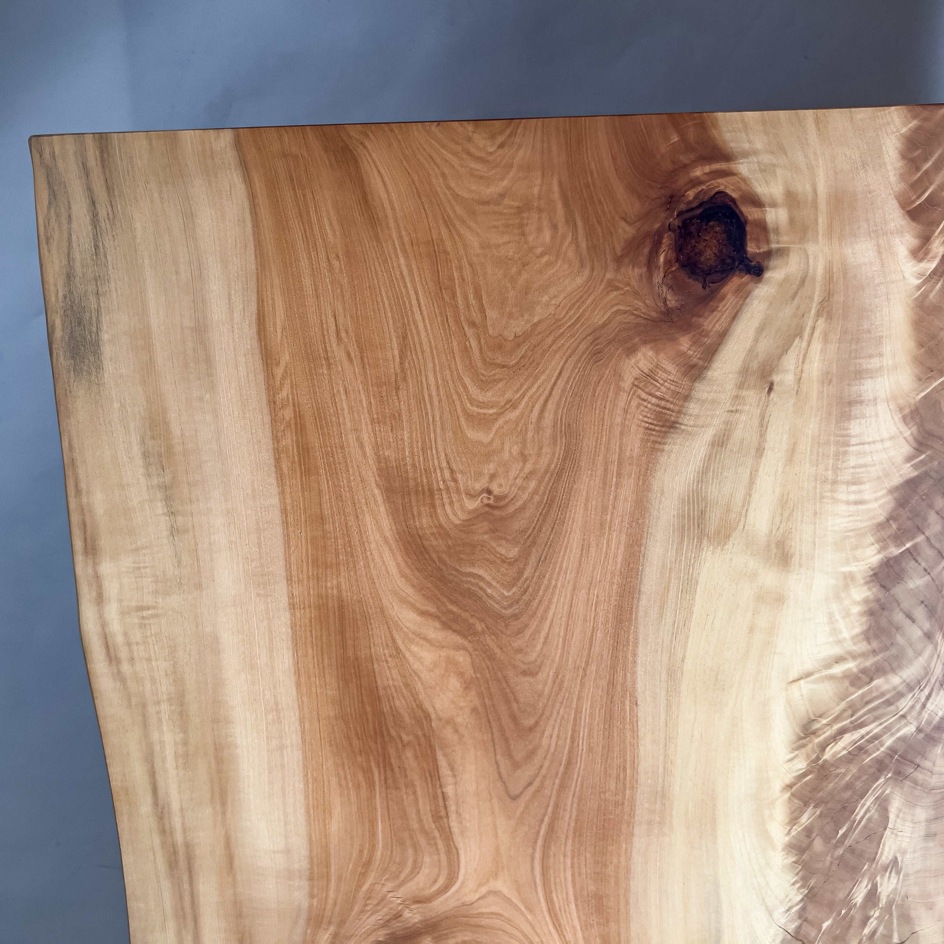 栃（とち）一枚板テーブル｜【公式】KIDO MEIMOKU（鬼童銘木