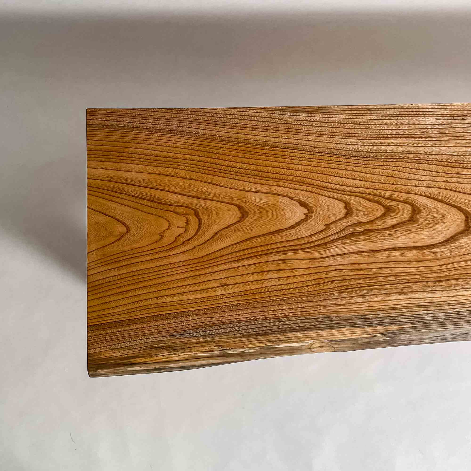 公式】KIDO MEIMOKU（鬼童銘木）｜一枚板テーブル・ソファ専門店