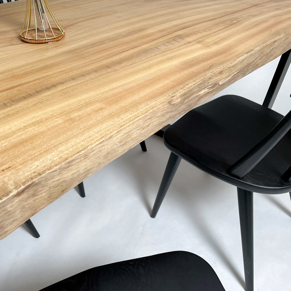 KIDOMEIMOKU 楠一枚板ダイニングテーブル｜170cm(4人掛け) – 【公式