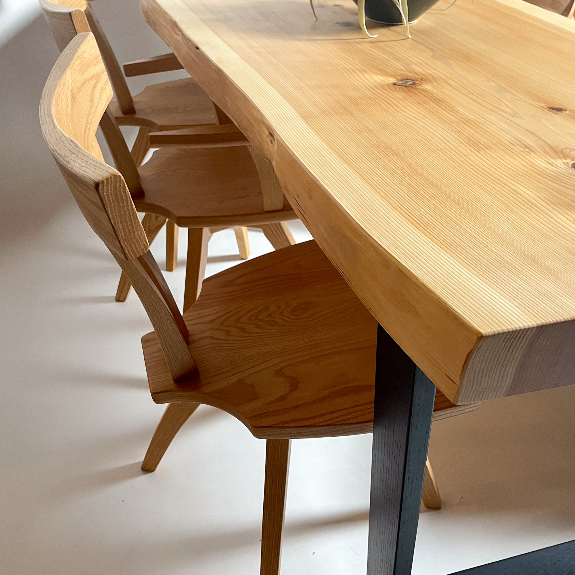 KIDOMEIMOKU 吉野杉一枚板ダイニングテーブル｜200cm(6人掛け