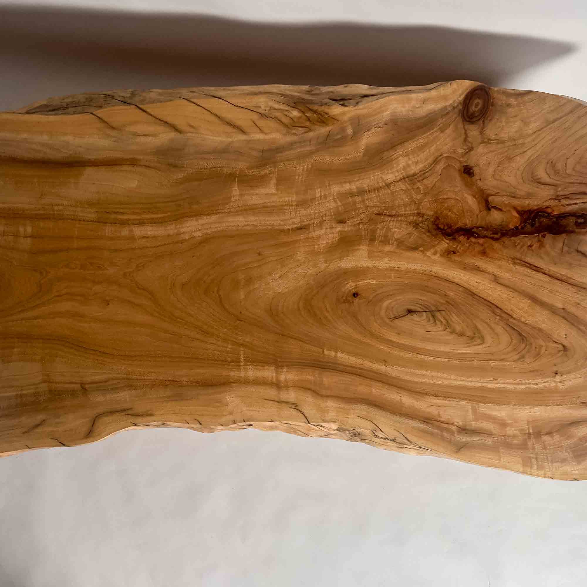 公式】KIDO MEIMOKU（鬼童銘木）｜一枚板テーブル・ソファ専門店