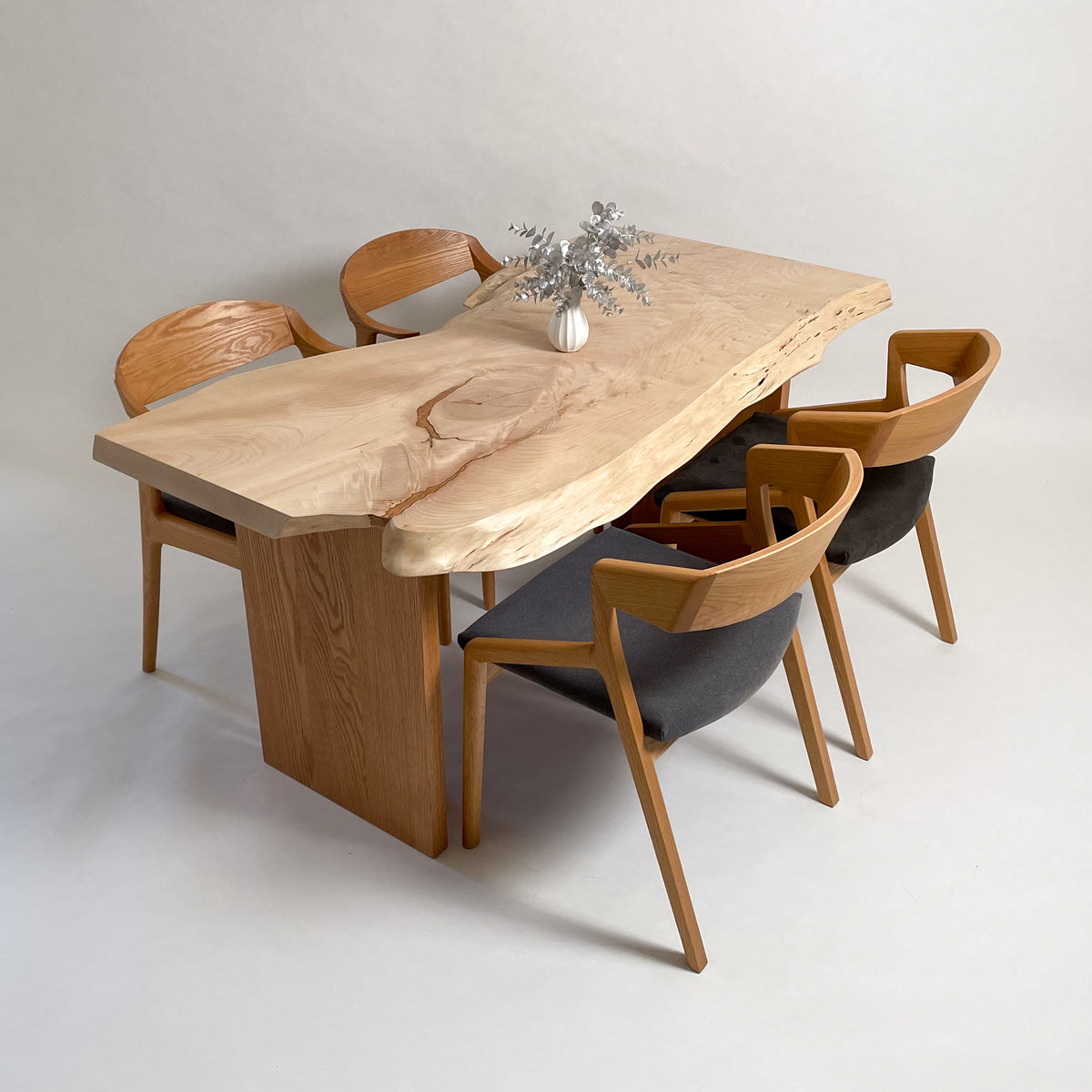 栃 一枚板ダイニングテーブル