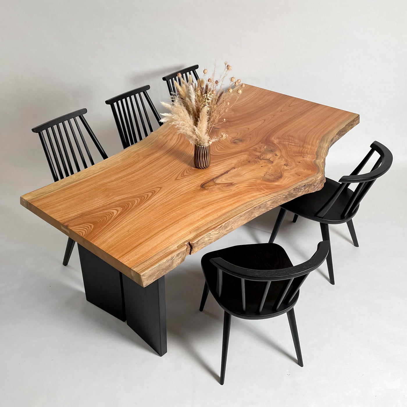 欅一枚板の厚みイメージ